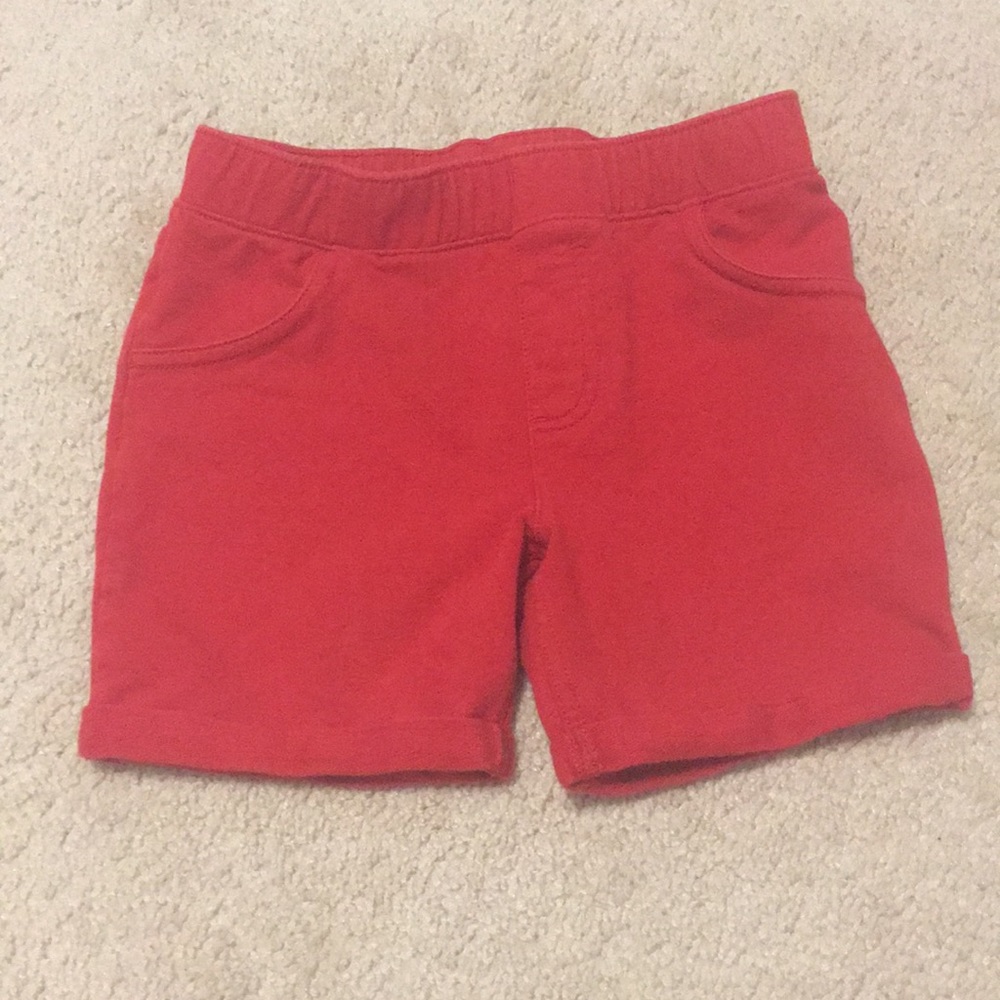 🌈🌺Cute red shorts! 🥰🌺